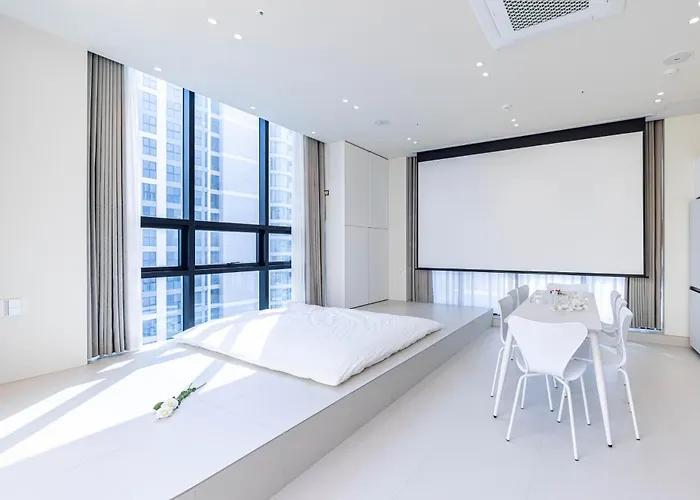 酒店 Theoda Gwangalli 3 Minutes, 150-inch Beam Projector