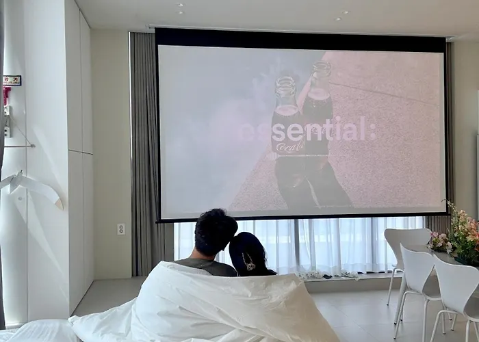 酒店 Theoda Gwangalli 3 Minutes, 150-inch Beam Projector